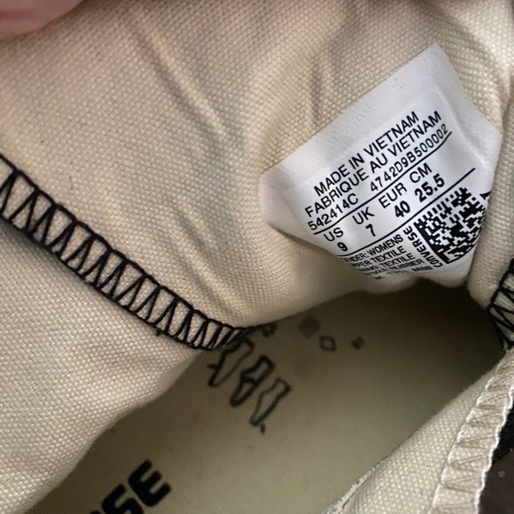 Converse High Top Studded Platform Size 9 Chuck Taylors Velcro - Picture 11 of 11